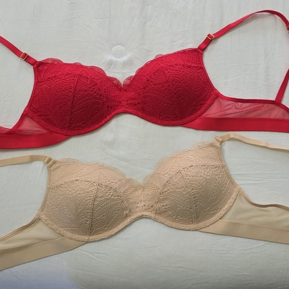 NWOT Lively Lace No-Wire Push-Up Bras 36B - Picture 1 of 4
